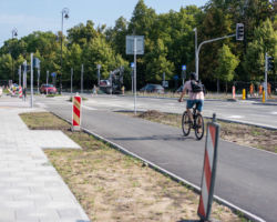 Drogi dla rowerów na placu Na Rozdrożu.