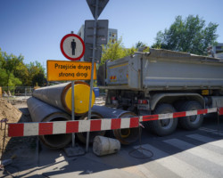 Budowa ronda na skrzyżowaniu Krasińskiego i Przasnyskiej.