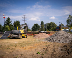 Budowa ronda na skrzyżowaniu Augustówka i Zawodzie.